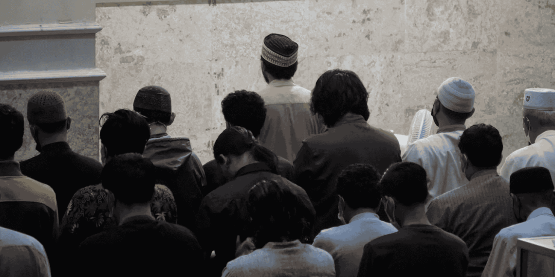 fikih shaf shalat